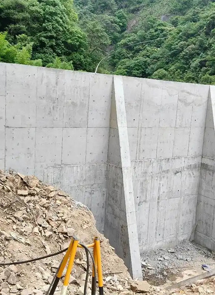 威海文登区重力式挡土墙